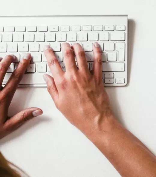 عمل بحث احترافي باللغة العربية ولغة النجليزي المدرسة او الجامعة خلال فترة وجيزة