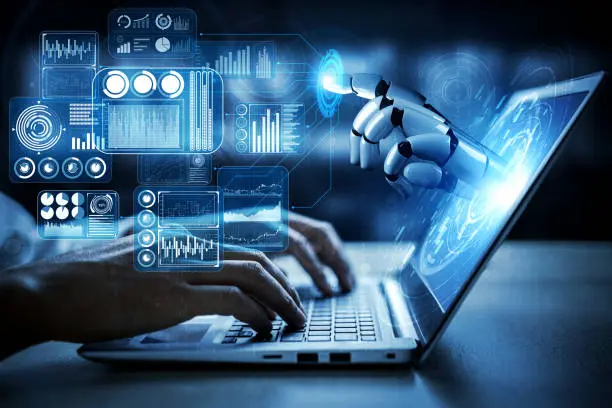 سأقوم بتحليل بياناتك وإنشاء رسوم بيانية وتقارير احترافية باستخدام Python