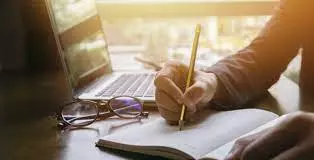 كتابة بحث احترافي باللغة العربية للمدرسة أو الجامعة على الكمبيوتر مقابل 5$ فقط.