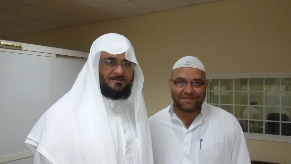 تحفيظ القرآن الكريم وتعليم اللغة العربية بطريقة نور البيان باستخدام وسائل تعليمية تفاعلية وألعاب تعليمية ممتعة