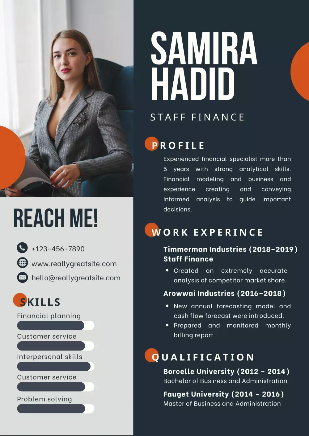 تصميم ( C.V ) سيرة ذاتية احترافية باللغه العربية والإنجليزية