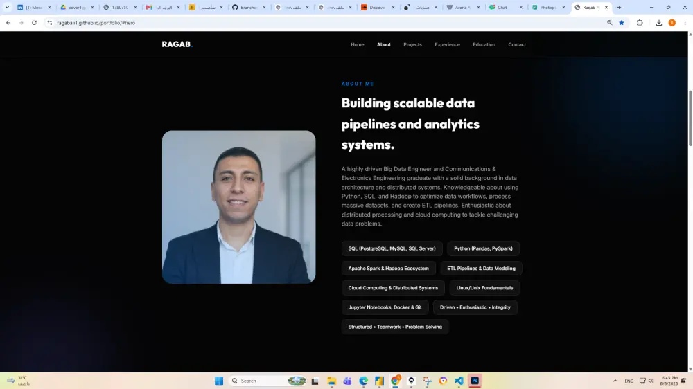 أقدّم لك تصميم موقع Portfolio احترافي يساعدك على عرض أعمالك وخبراتك بشكل منظم وجذاب، مما يعزز حضورك الرقمي ويساهم في جذب العملاء أو أصحاب العمل.