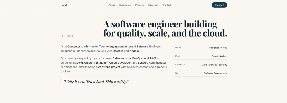 سأقوم بتصميم وتطوير موقع Portfolio احترافي باستخدام React.js