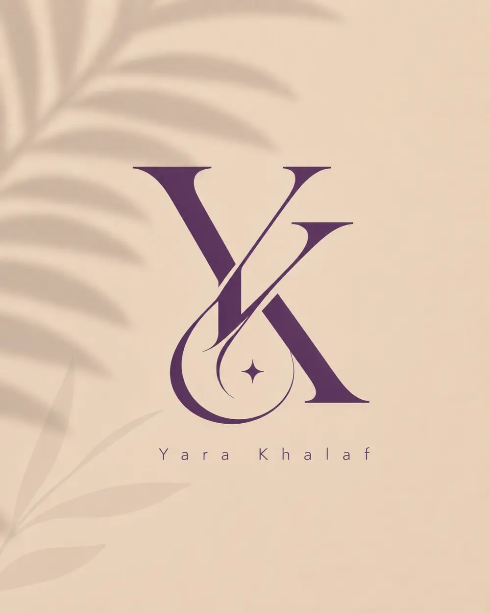 مصمم جرافيك متخصص ف تصميم الشعارات والهويات البصرية