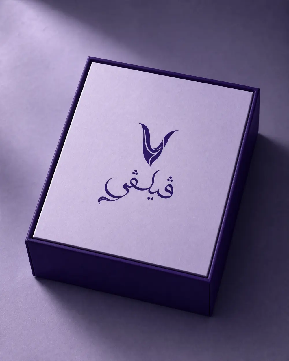 تصميم هوية بصرية متكاملة للعلامة التجارية تشمل الشعار والألوان والخطوط والعناصر البصرية والتطبيقات الأساسية