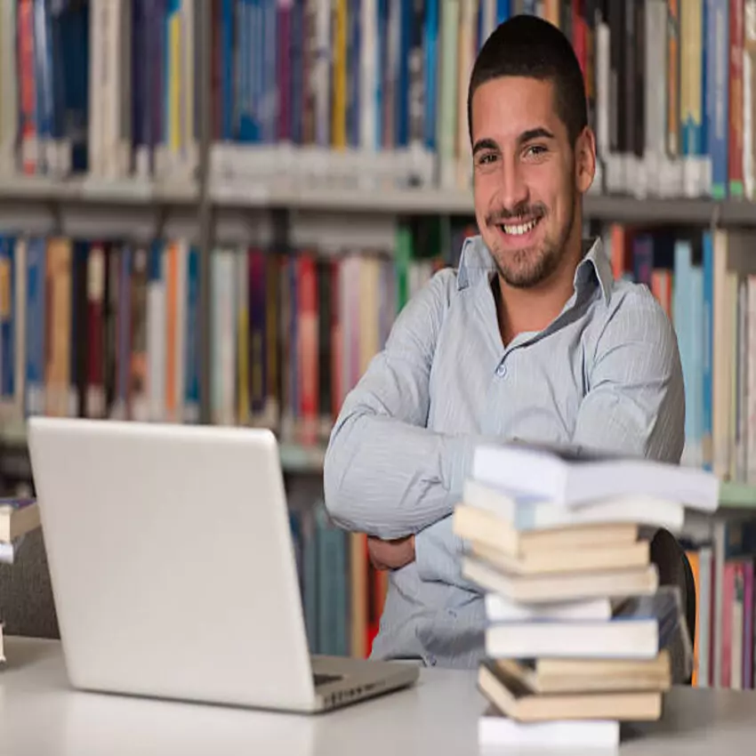كتابة مقالات في مجال الفكر والفلسفة
