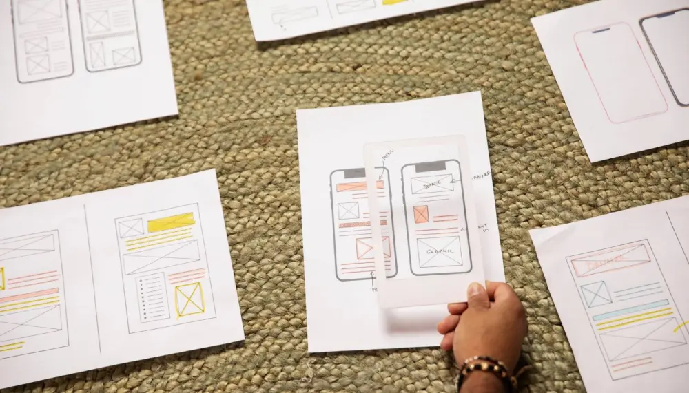 سأصمم واجهات تطبيق Android و iOS احترافية UI UX (عربي)
