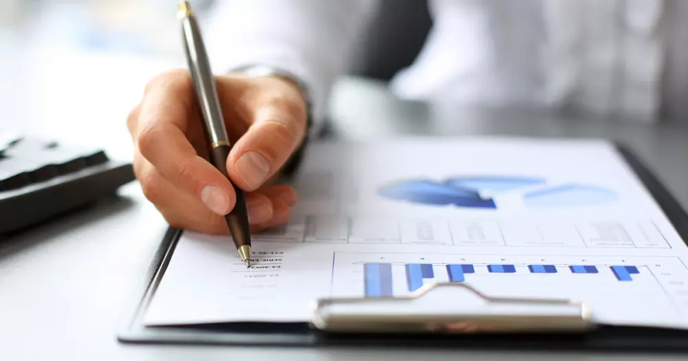 سأقوم بكتابة نصوص وتقارير لمشروعك