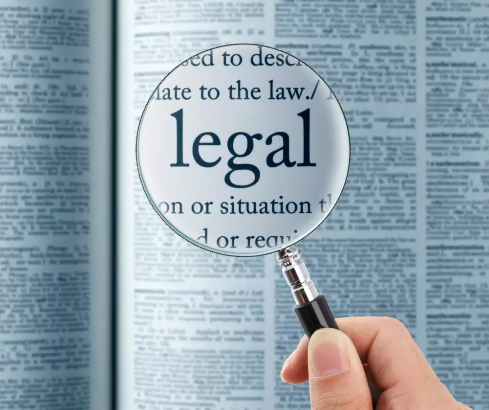 إعداد وصياغة وتدقيق البحوث والدراسات القانونية