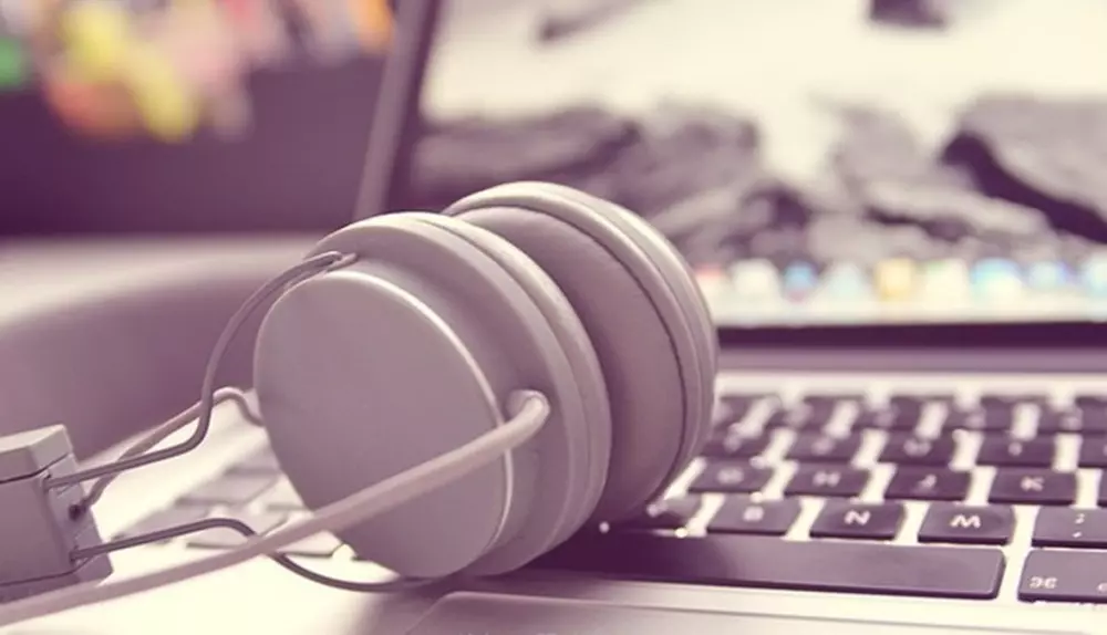 تفريغ صوتي + ترجمه+التسويق.... الخ