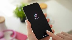 احصل على 100 إعجاب لأي مقطع في التيك توك مقابل 5 دولار فقط