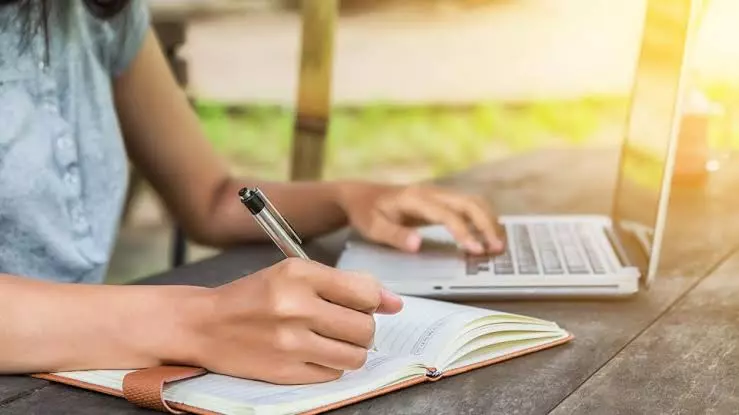 تقديم ابحاث علمية للجامعات و المدارس