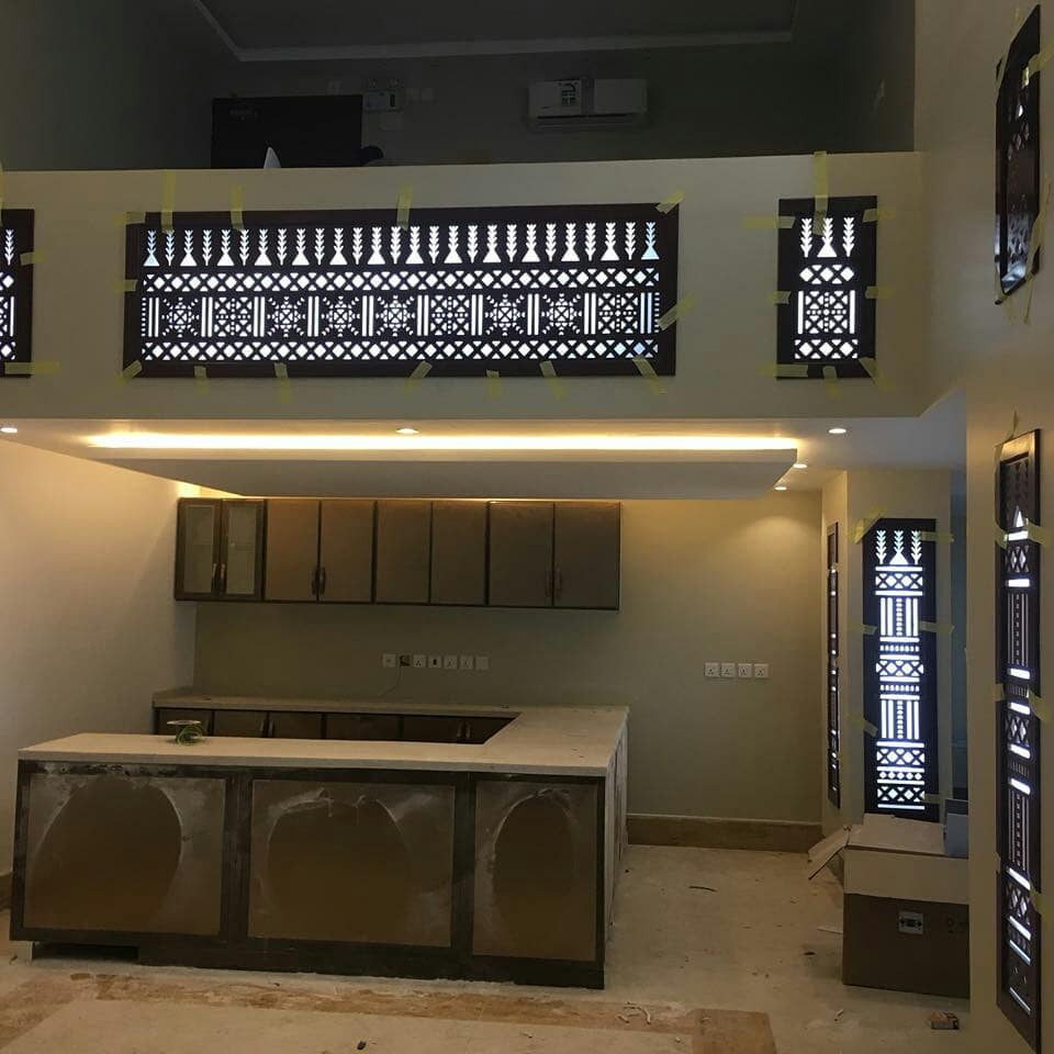 تصميم زخارف إسلامية يدوية أصيلة (نباتية – هندسية – كتابية )