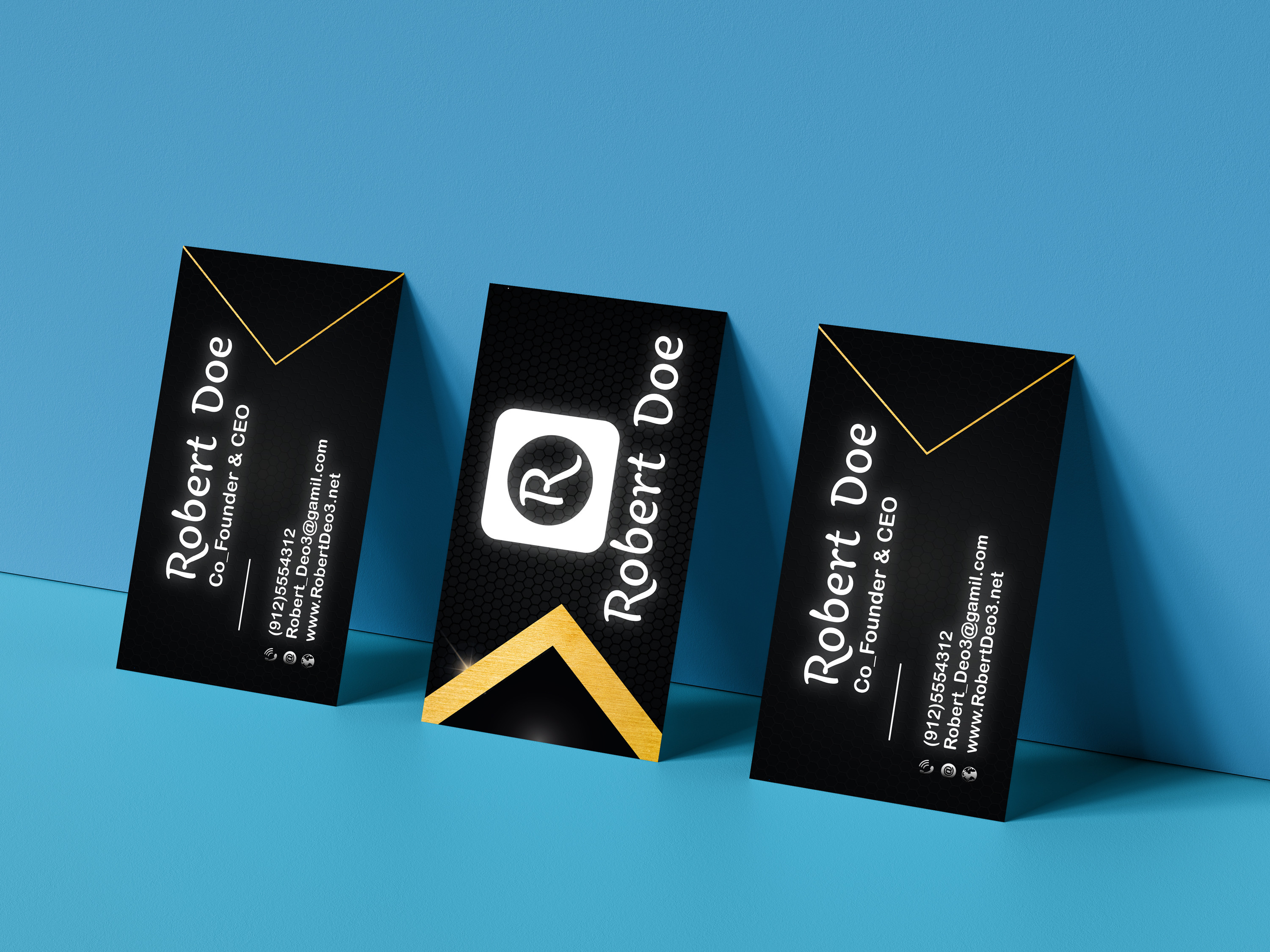 سأصمم لك كارت عمل أو شخصى فى قمة الإبداع