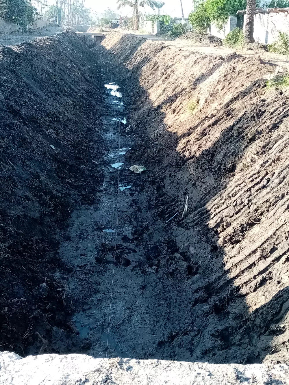 تقديم استشارات ونصائح للمبتدئين في مجال تبطين الترع