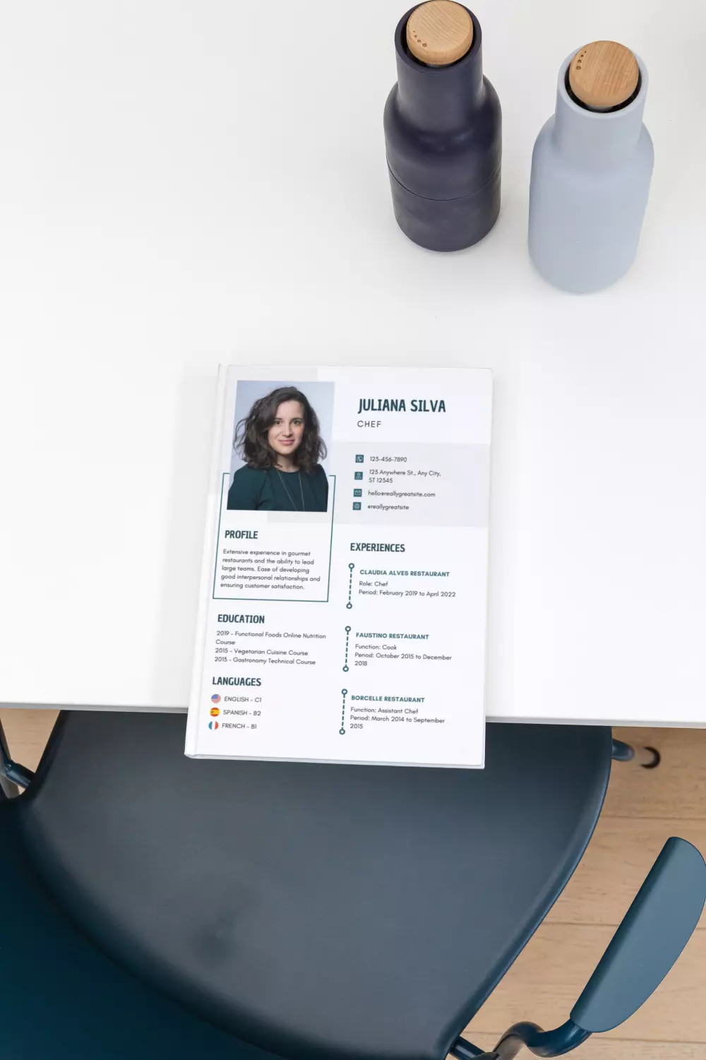 تصميم سيرة ذاتية دقيقة و متميزة