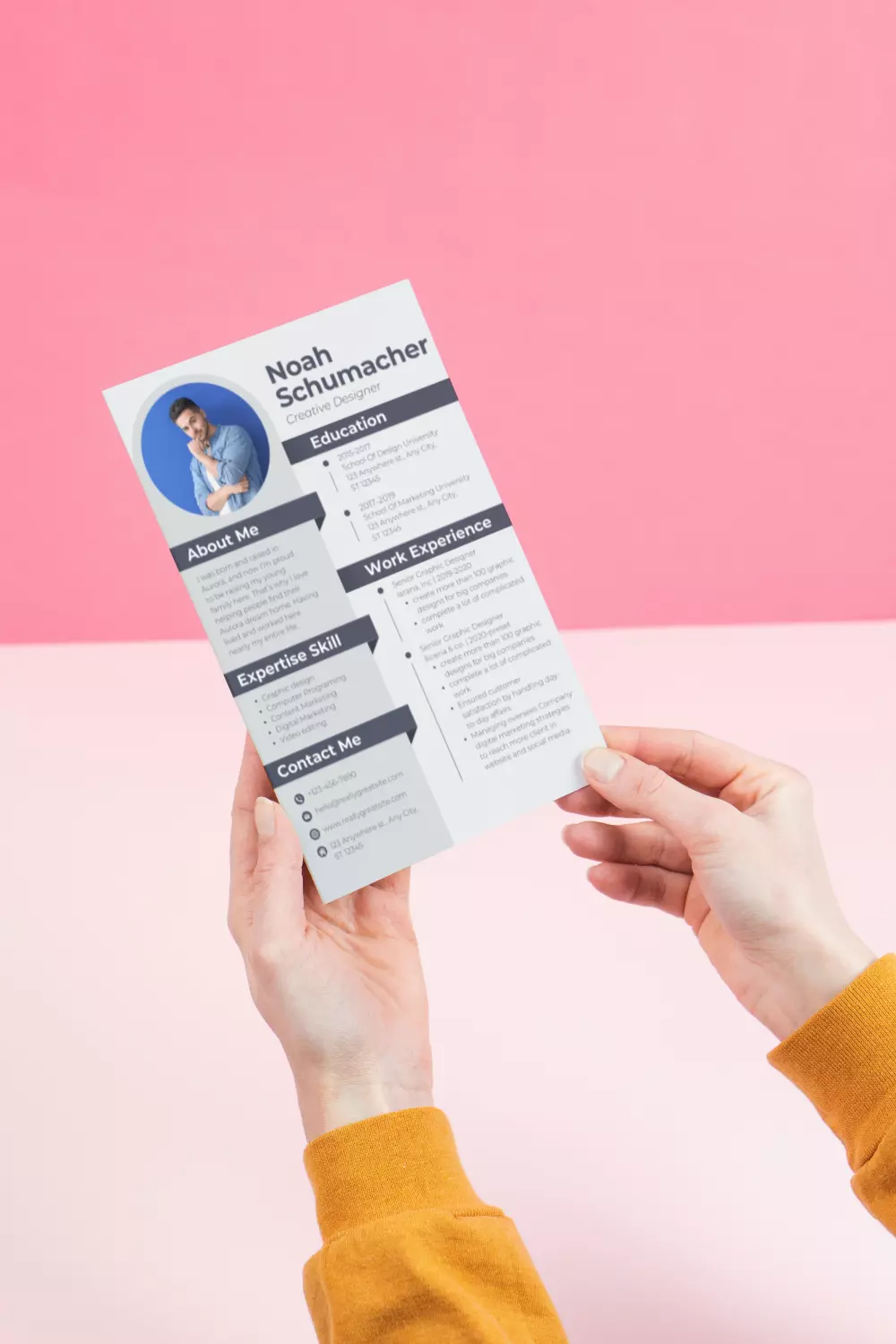 تصميم سيرة ذاتية دقيقة و متميزة