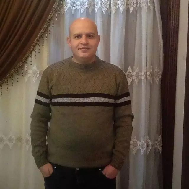 كتابة المقالات بشكل احترافي وكتابة السير الذاتية والترجمة لكل اللغاﭢ