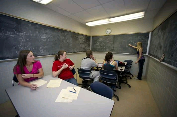 إستفسارات في أحد دروس الرياضيات