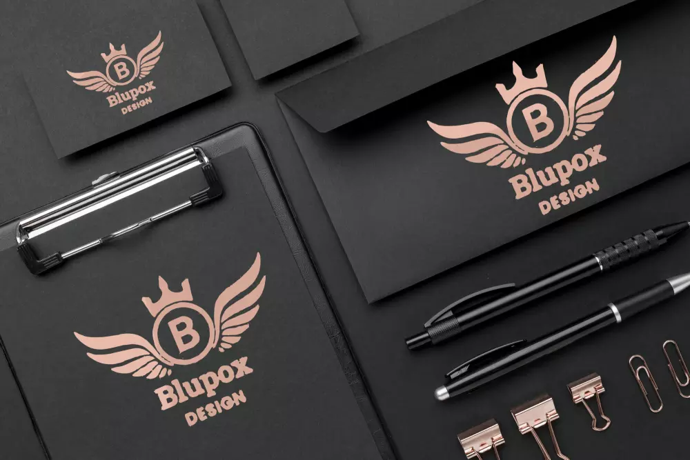 سأقوم بإنشاء تصميم شعار عمل بسيط فريد لعلامتك التجارية