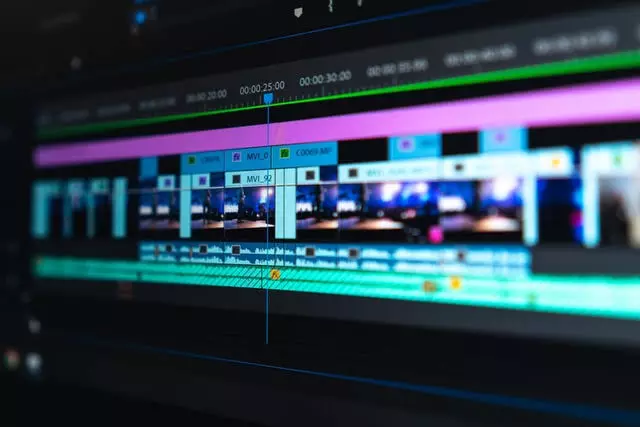 تحرير فيديو باستخدام Adobe premiere