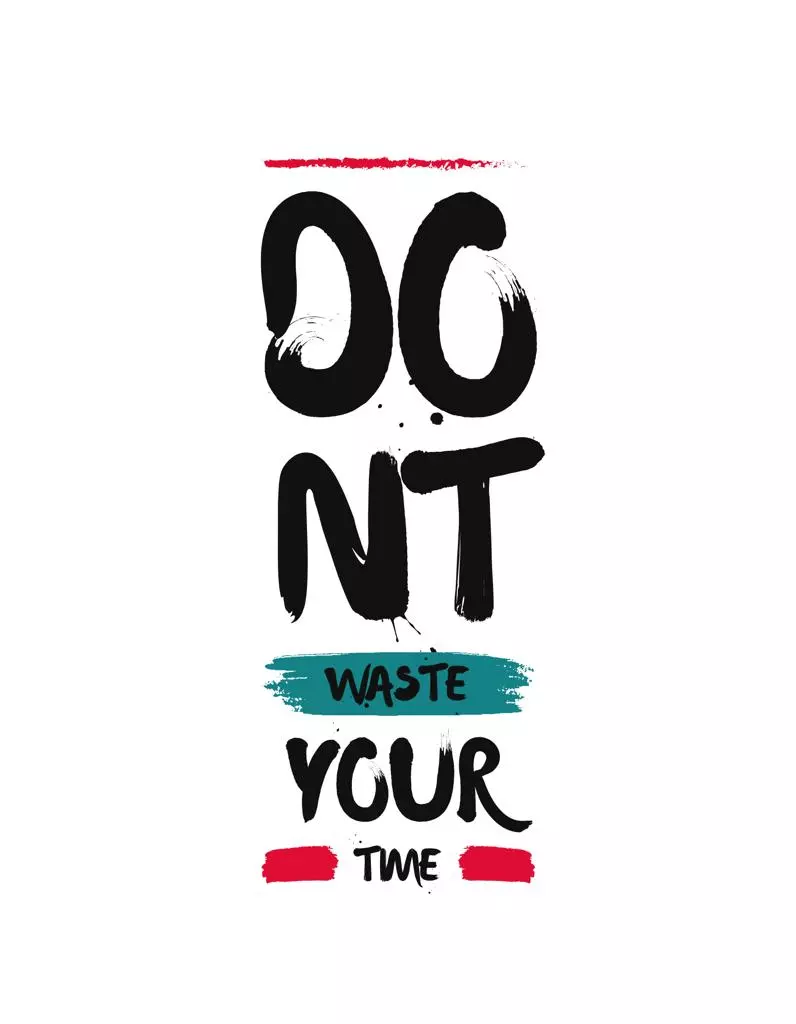 تصميم بعض الرسومات لطباعتها علي T_SHIRT