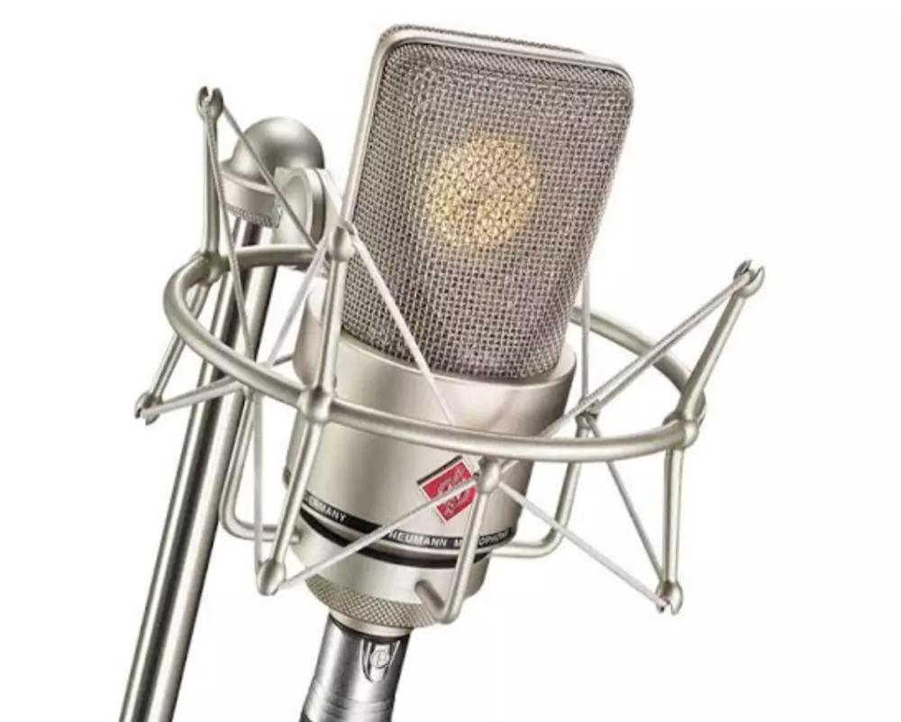 خدمة التعليق الصوتي باللغة العربية الفصحى والعامية المصرية