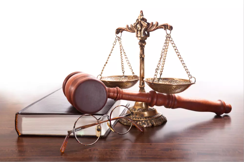 المستشار القانونى للرد ع جميع الاسئله القانونية