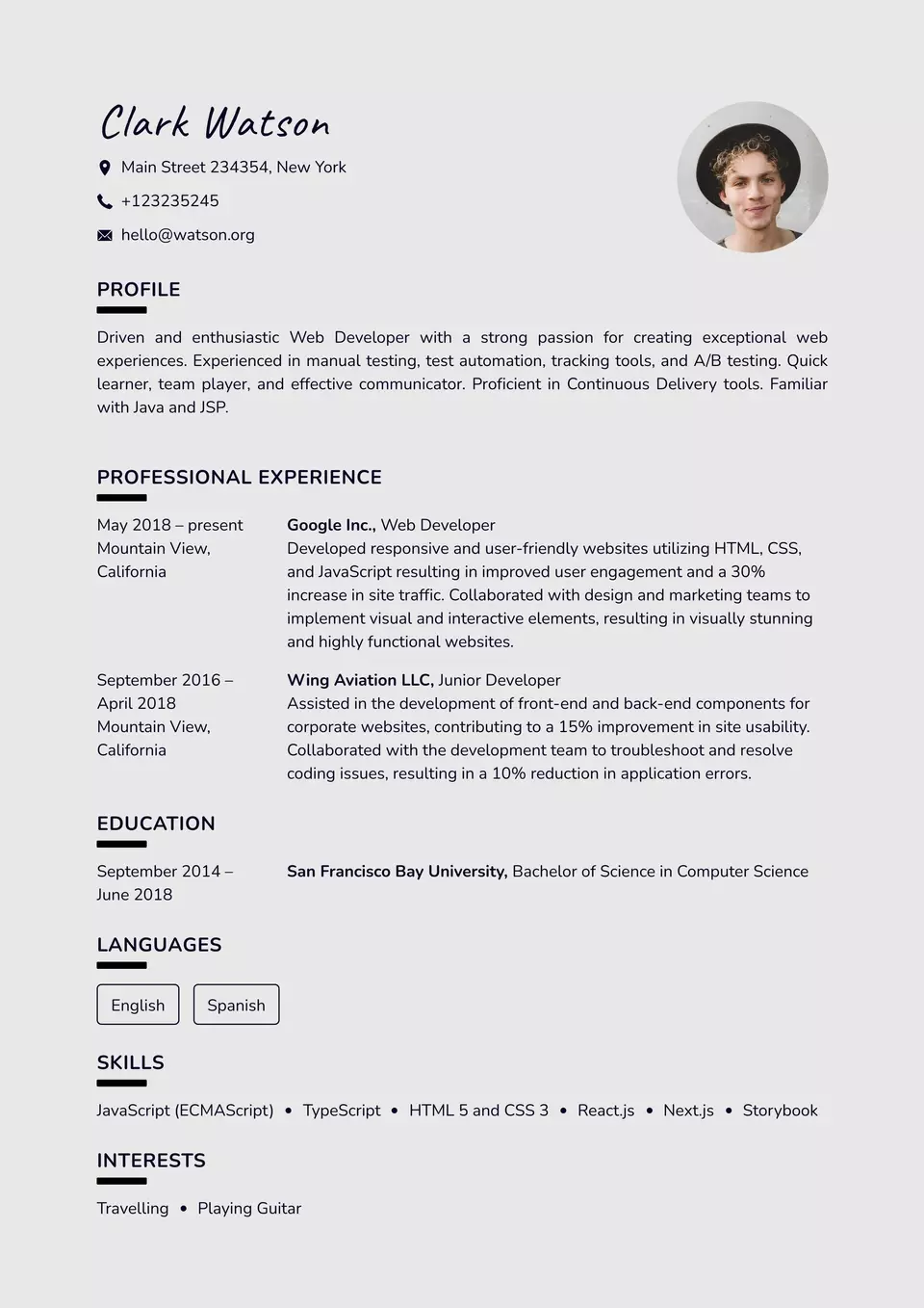 تصميم سيرة ذاتية CV بشكل احترافي وجذاب  واضافة روابط فعالة خاصه بك