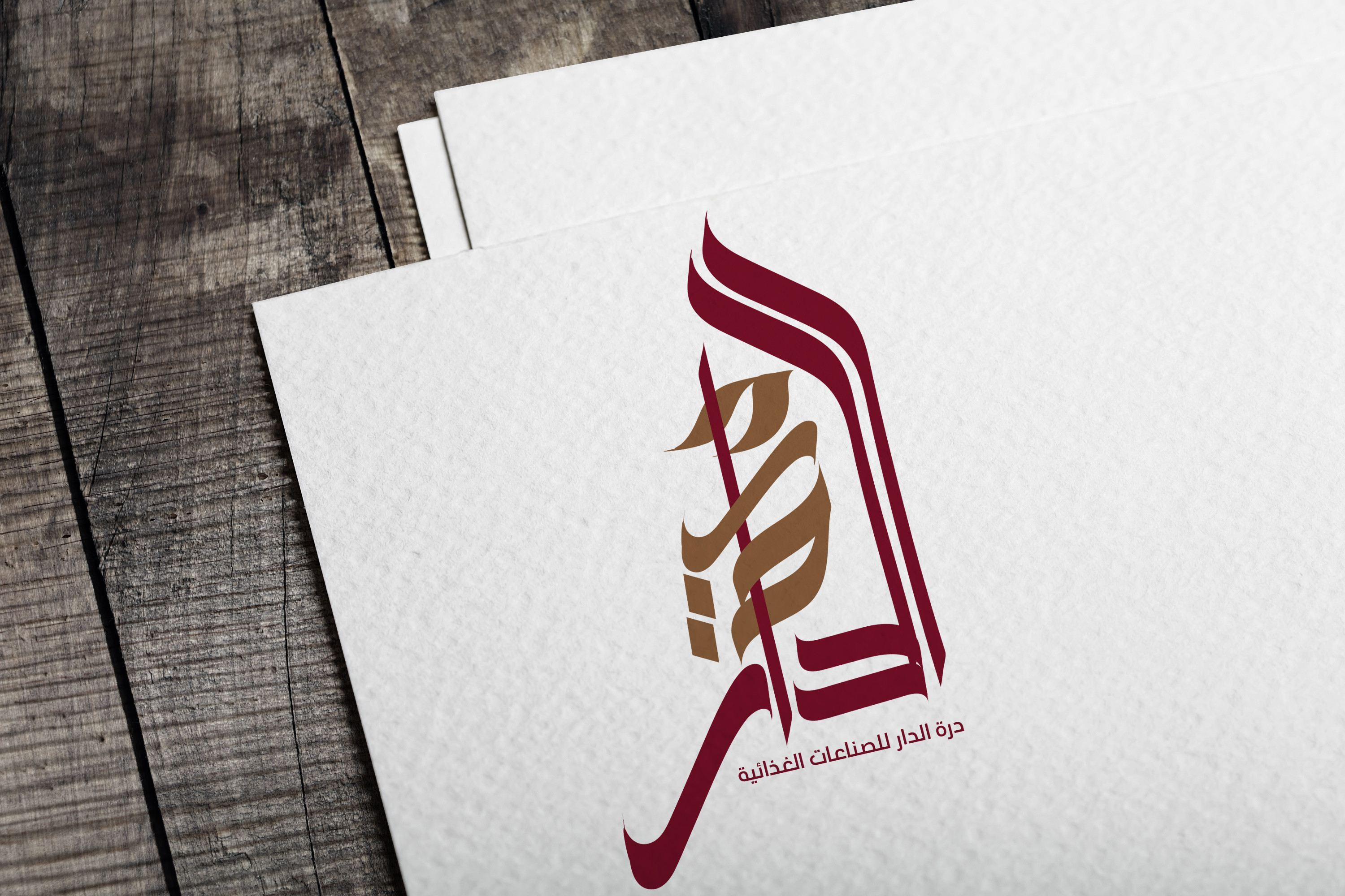 تصميم الاسماء والشعارات بفن الخط العربي