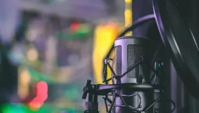 تسجيل وإلقاء صوتي نسائي احترافي لنصوصك (إعلانات – قصص – فيديوهات – تعليقات صوتية)