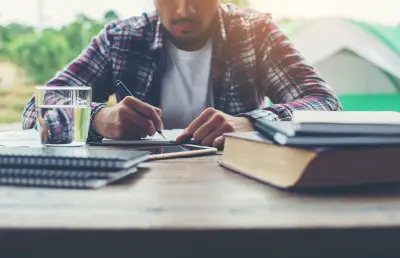 كتابة محتوي أكاديمي و علمي بطريقة احترافيه