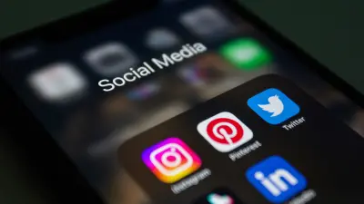 ادارة احترافية لصفحات فيسبوك وإنستجرام