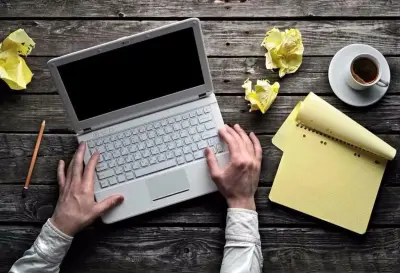 تدقيق يصل إلى 1000 كلمة لكل طلب، مع إمكانية طلب باقات إضافية للنصوص الأكبر حجمًا.