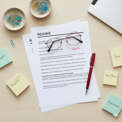 كتابة وتحسين ومراجعة سيرة ذاتية مميزة تجذب الانتباه