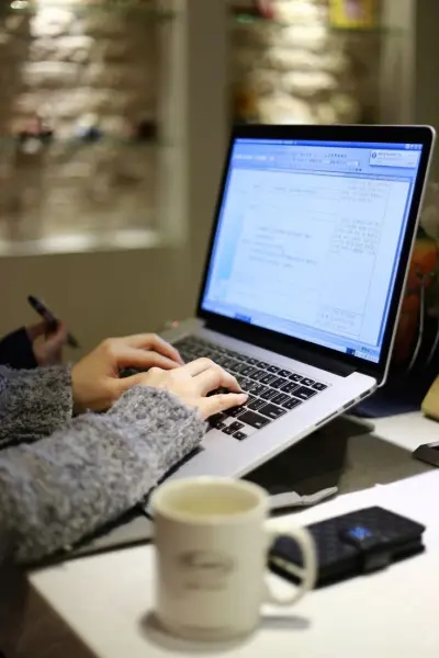 كتابه اسكريبت كامل عباره عن 500 جمله لقناتك على اليوتيوب لإنشاء فديو