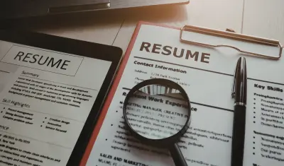 كتابة سيرة ذاتية احترافية بالعربية و الإنجليزية وفق ATS