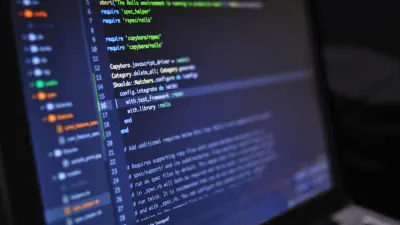 بناء خادم محادثة مخصص وسريع (Multi-threaded TCP Chat Server) باستخدام Python