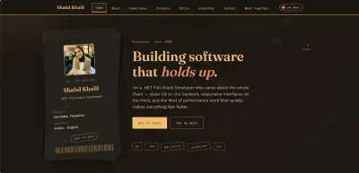 تصميم وتطوير صفحة ويب متجاوبة باستخدام HTML وCSS وJavaScript